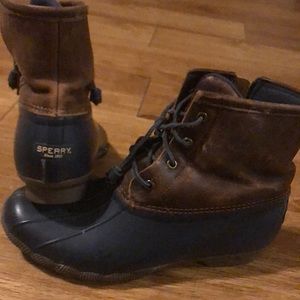 Sperry waterproof rubber boot